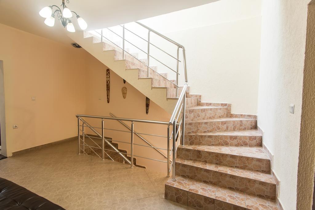 Rooms And Apartments Milana Bar Ngoại thất bức ảnh