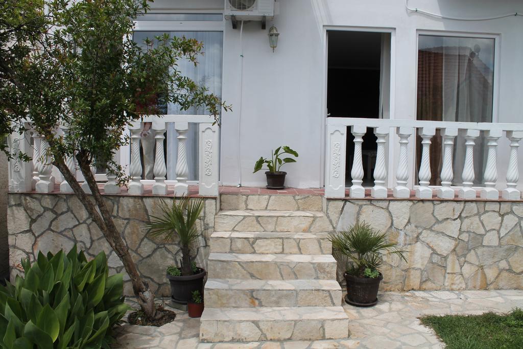 Rooms And Apartments Milana Bar Ngoại thất bức ảnh