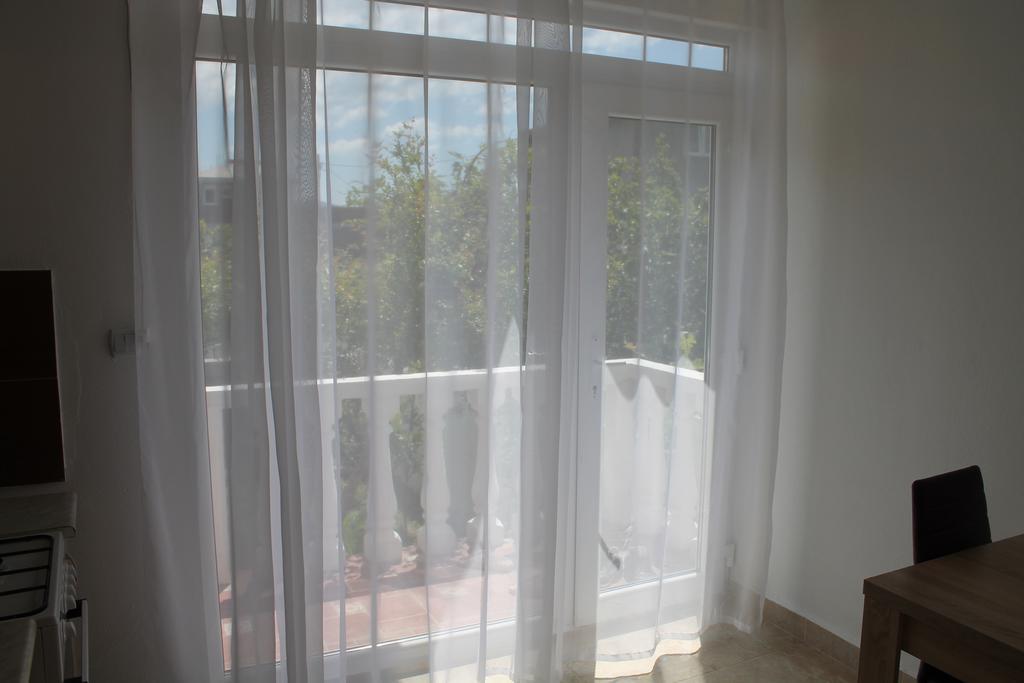 Rooms And Apartments Milana Bar Ngoại thất bức ảnh