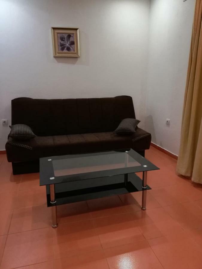 Rooms And Apartments Milana Bar Ngoại thất bức ảnh